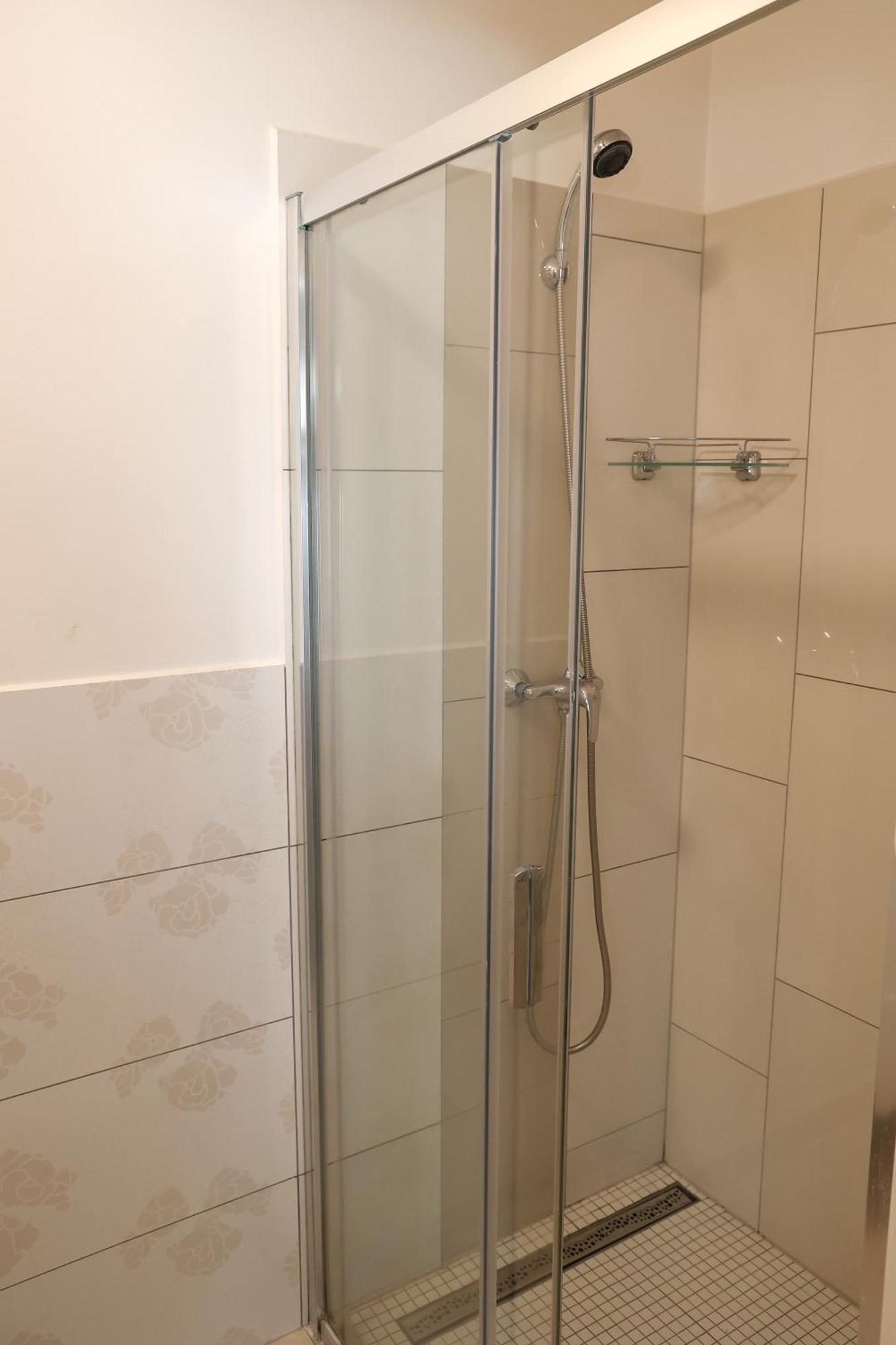 Hotel Forras Komarom Ruang foto